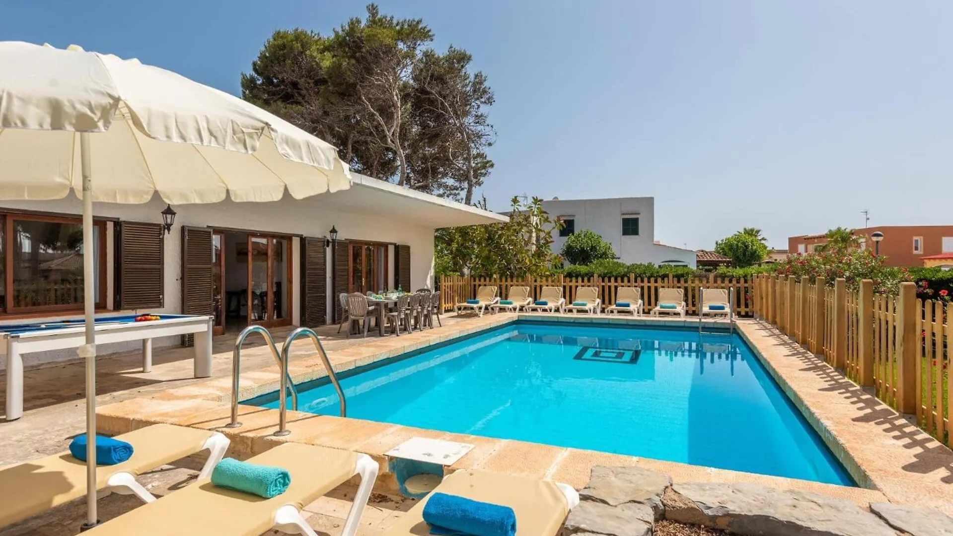 Villa Es Pins By Villa Plus Son Carrio