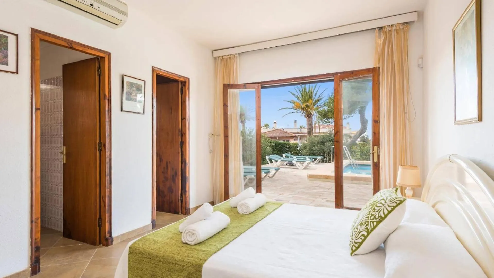 Villa Es Pins By Villa Plus Son Carrio  Spain
